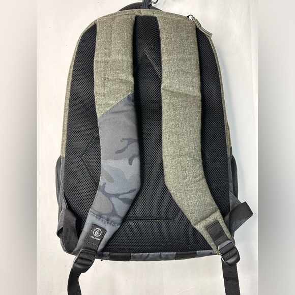 Volcom Substrate Skating Snowboard Military Backpack Gray Camo Green - Picture 4 of 7